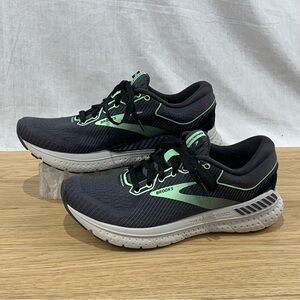 Brooks Transcend 7 Gray Green Running Shoes Women's Size 6 B
